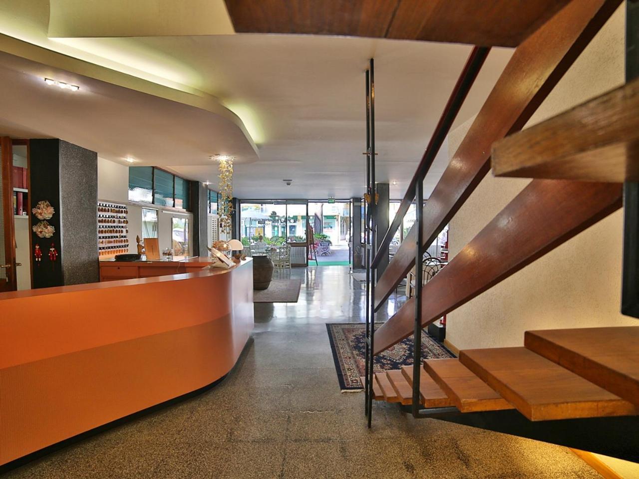 Hotel Pinocchio Cattolica Luaran gambar