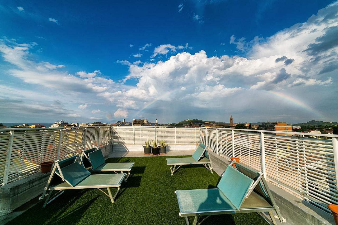 Hotel Pinocchio Cattolica Luaran gambar